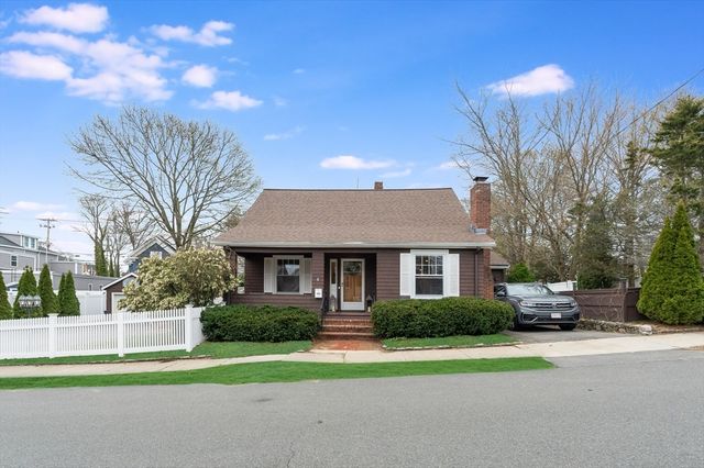 8 Horton St, Saugus, MA 01906