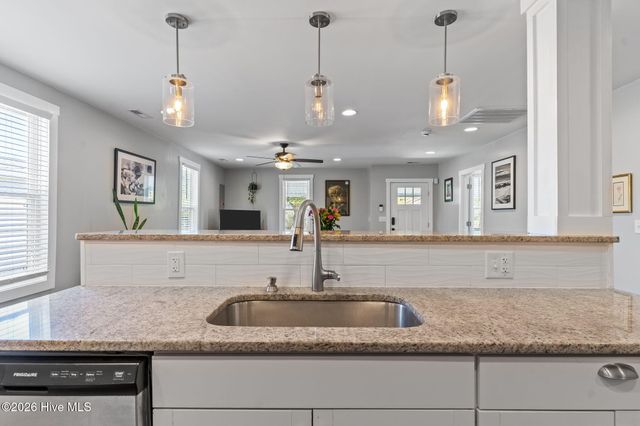 1016 S 12th Street, Wilmington, NC 28401