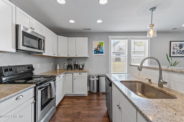 1016 S 12th Street, Wilmington, NC 28401