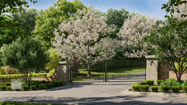 4502 Poplar Manor Rd, Louisville, KY 40207