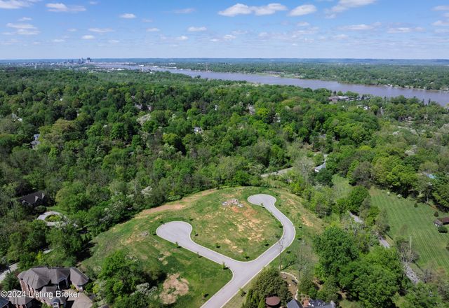 4502 Poplar Manor Rd, Louisville, KY 40207