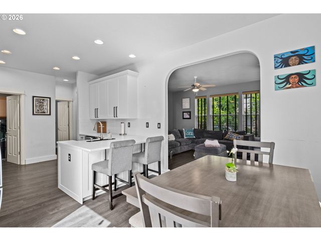 9231 N HAVEN Ave, Portland, OR 97203