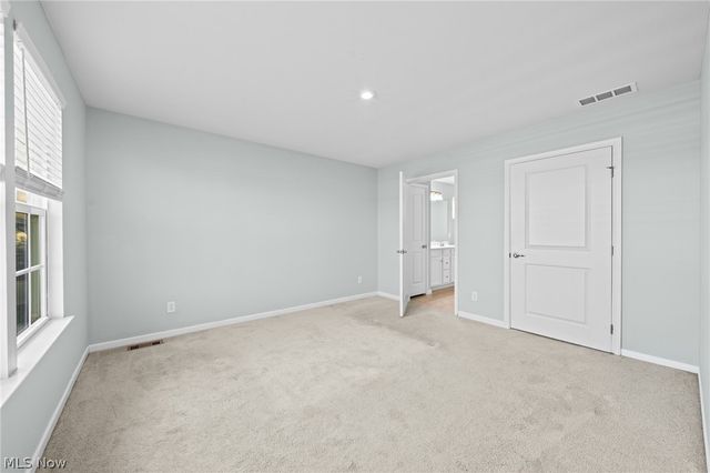 2135 Farroni Drive, Willoughby, OH 44094
