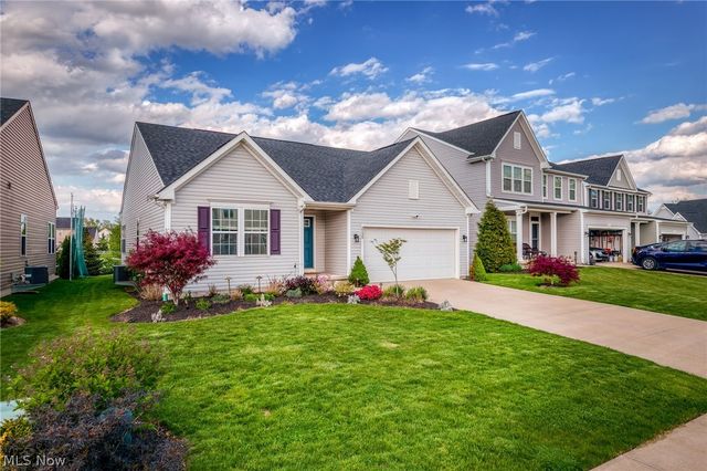 2135 Farroni Drive, Willoughby, OH 44094