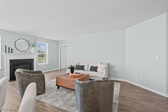 2135 Farroni Drive, Willoughby, OH 44094