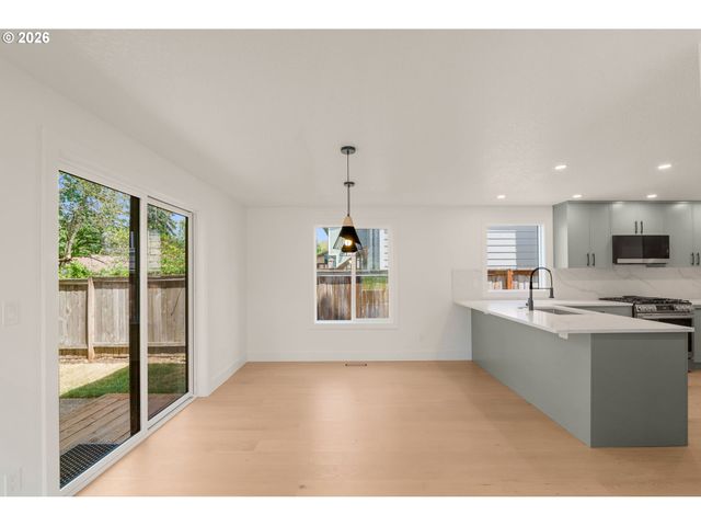 16217 Sw SHELTON St, Beaverton, OR 97078