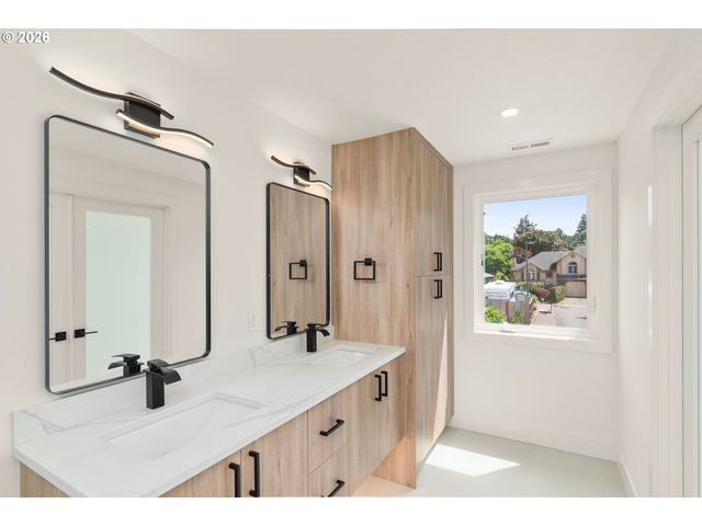 16217 Sw SHELTON St, Beaverton, OR 97078