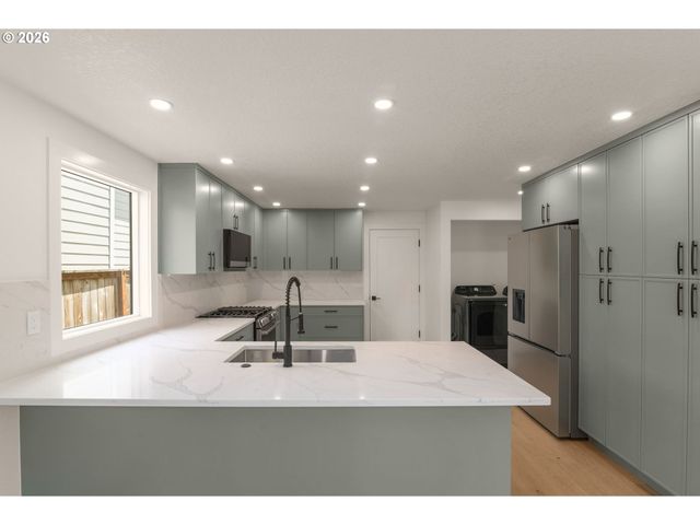 16217 Sw SHELTON St, Beaverton, OR 97078