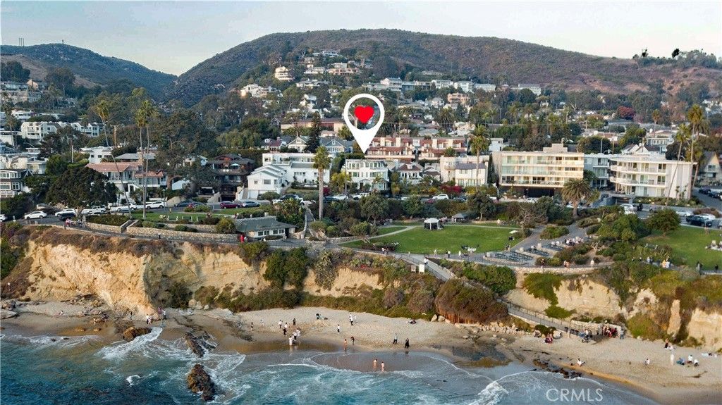 558 Cliff Drive, Laguna Beach, CA 92651