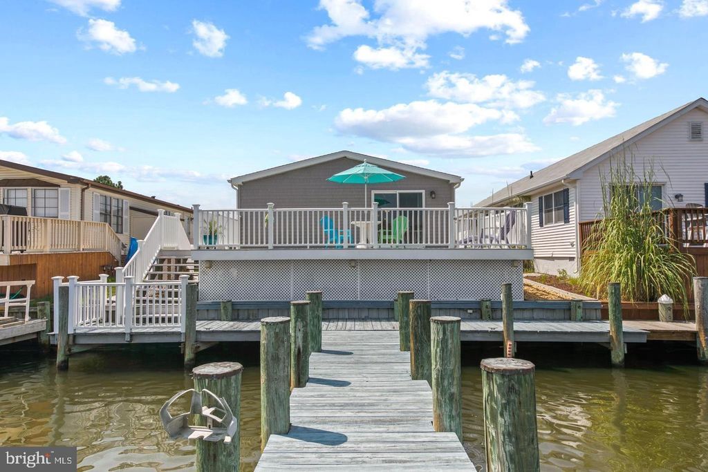 Image 1 of property listing at 700 GULF STREAM DR, Ocean City, MD 21842