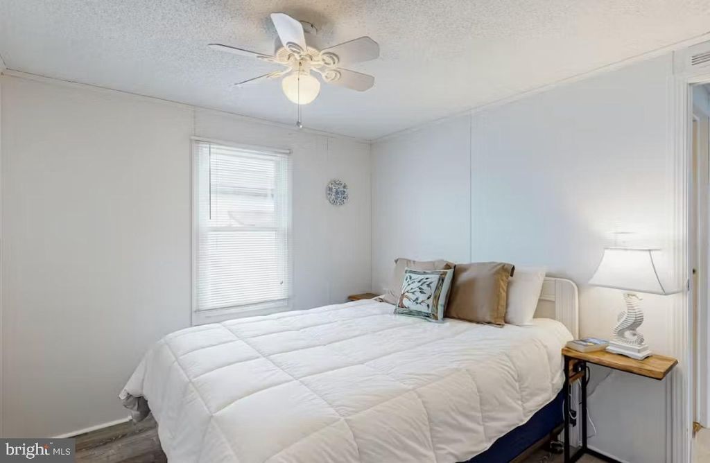 Image 15 of property listing at 700 GULF STREAM DR, Ocean City, MD 21842