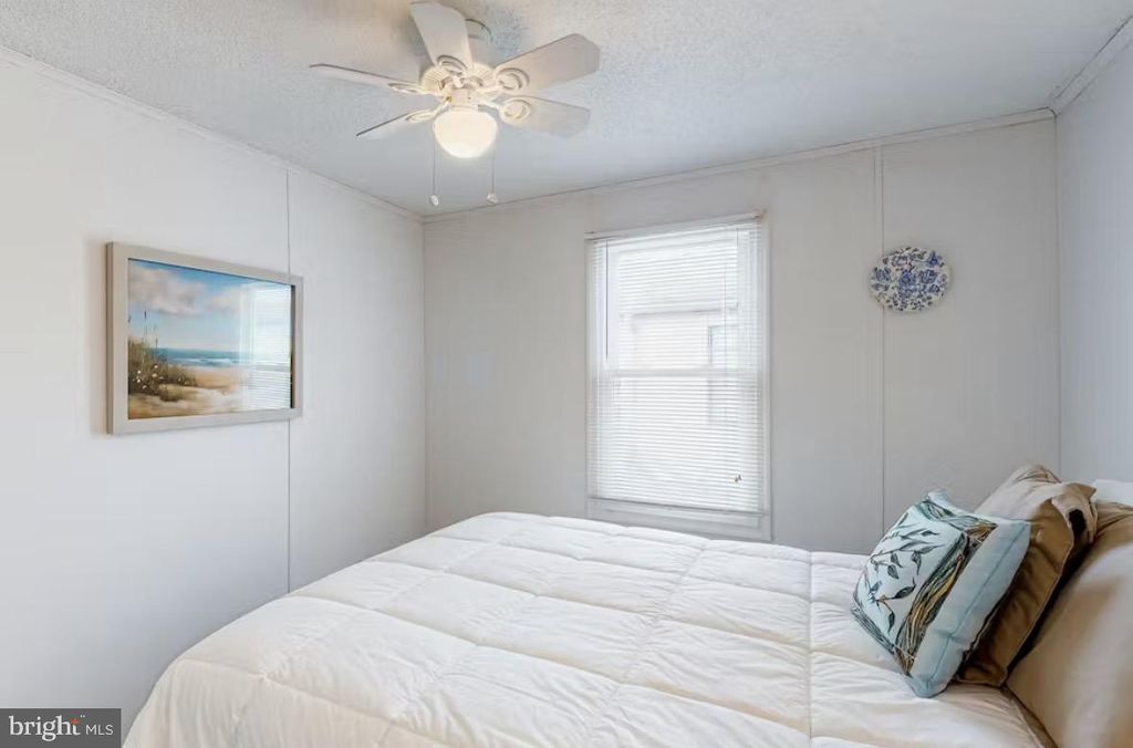 Image 16 of property listing at 700 GULF STREAM DR, Ocean City, MD 21842