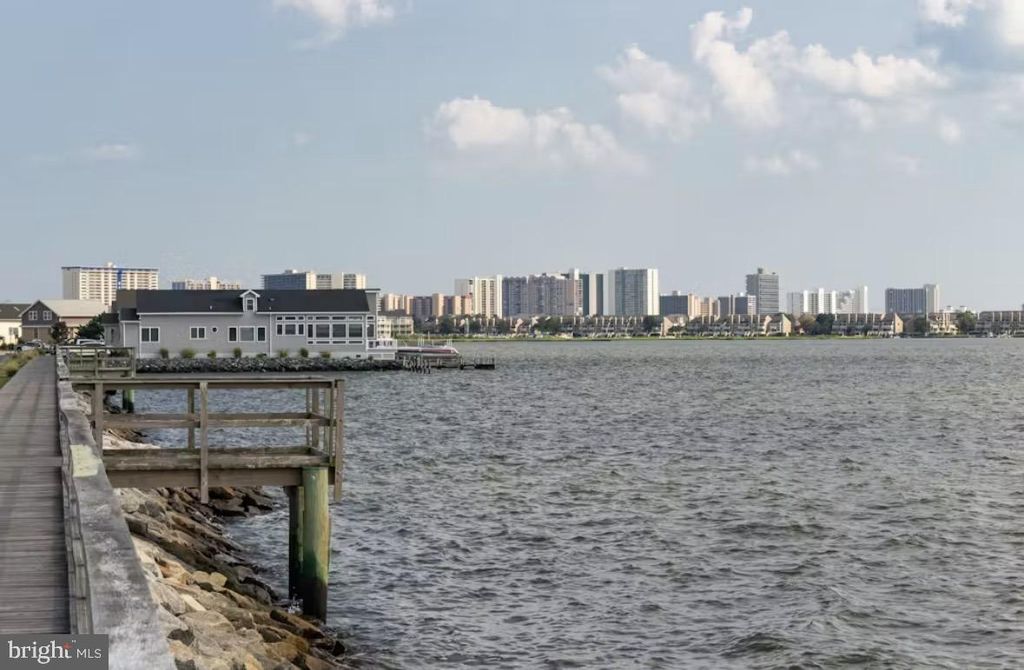 Image 24 of property listing at 700 GULF STREAM DR, Ocean City, MD 21842