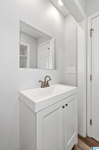 5152 BEACON DRIVE, Birmingham, AL 35210