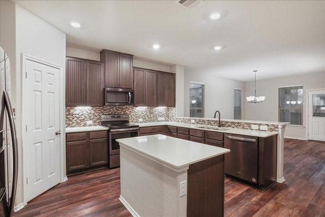 6313 Wagon Spring ST, Del Valle, TX 78617