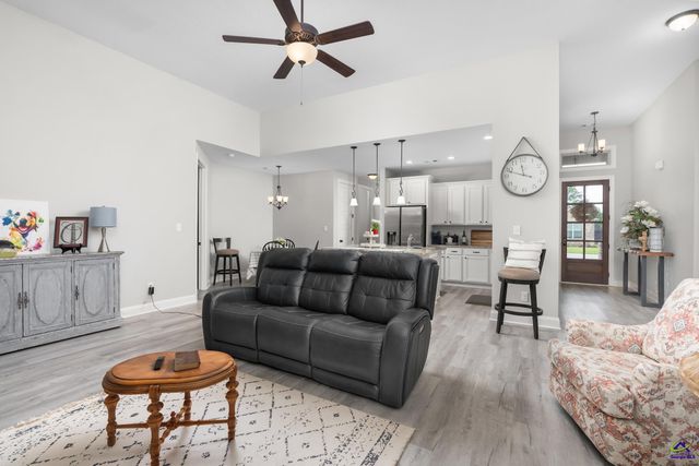 104 Abby Gail Lane, Perry, GA 31069