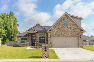 104 Abby Gail Lane, Perry, GA 31069