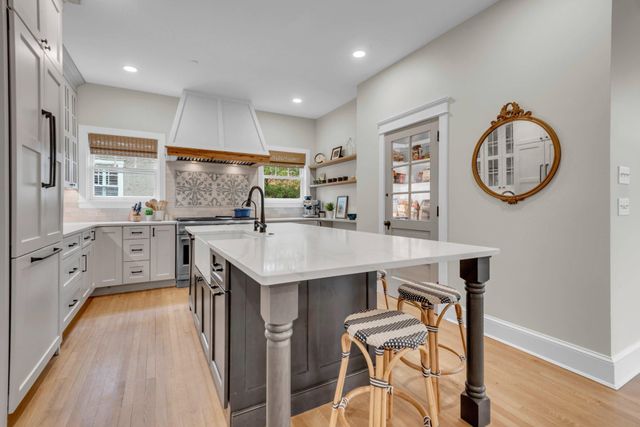 4 SOUTHGATE AVE, Annapolis, MD 21401
