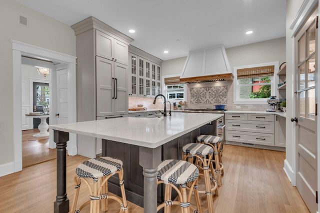 4 SOUTHGATE AVE, Annapolis, MD 21401