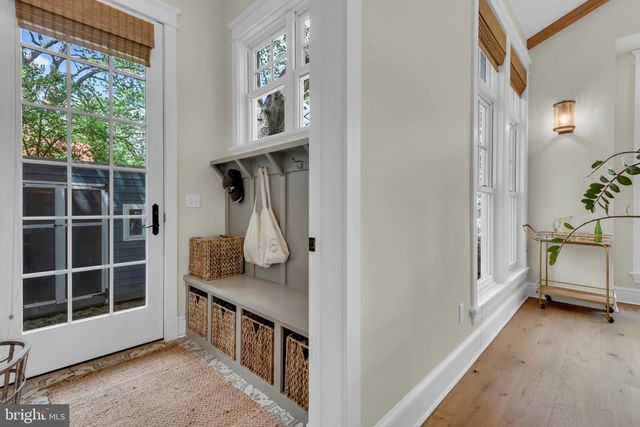 4 SOUTHGATE AVE, Annapolis, MD 21401