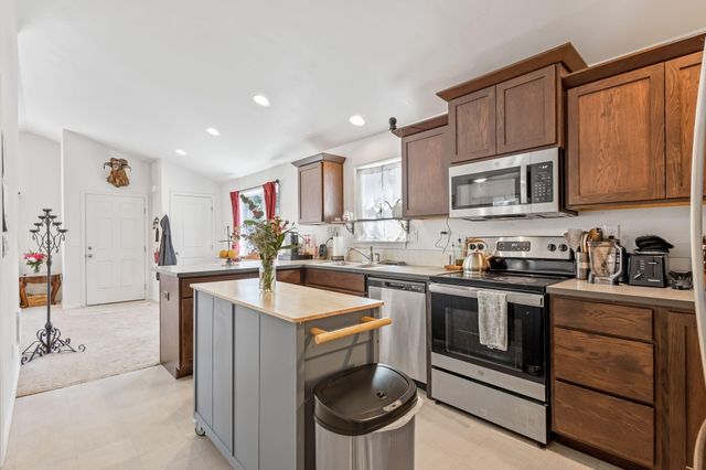 16320 Blacktail Lane, Bend, OR 97707