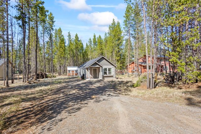 16320 Blacktail Lane, Bend, OR 97707