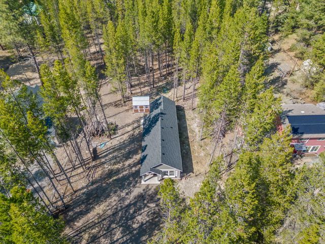 16320 Blacktail Lane, Bend, OR 97707