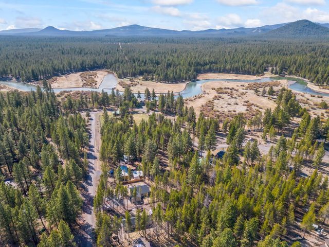 16320 Blacktail Lane, Bend, OR 97707