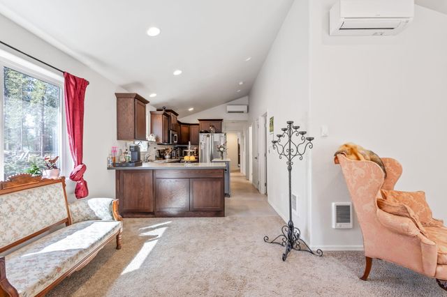 16320 Blacktail Lane, Bend, OR 97707
