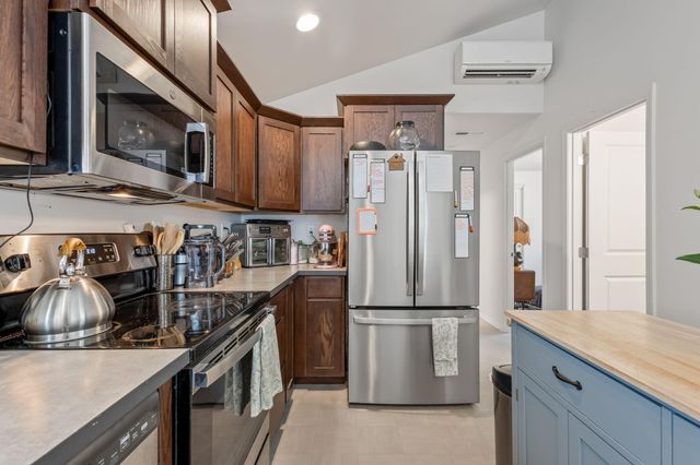 16320 Blacktail Lane, Bend, OR 97707