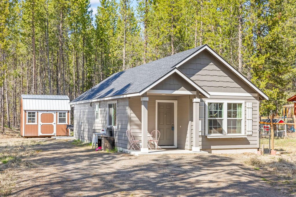 16320 Blacktail Lane, Bend, OR 97707