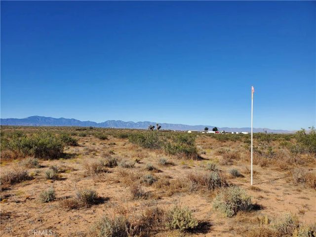 2 Ave L12, Lake Los Angeles, CA 93535