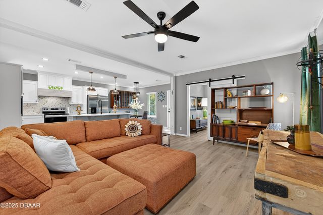 121 12th Street, Holly Hill, FL 32117