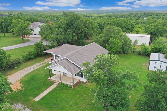 290 Burwick Road, Jacksboro, TX 76458