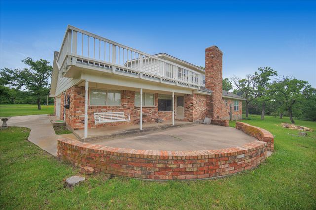 290 Burwick Road, Jacksboro, TX 76458