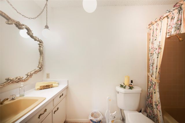 290 Burwick Road, Jacksboro, TX 76458