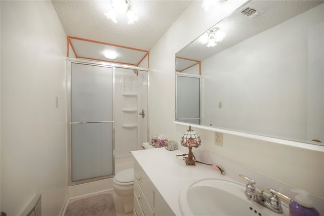 290 Burwick Road, Jacksboro, TX 76458