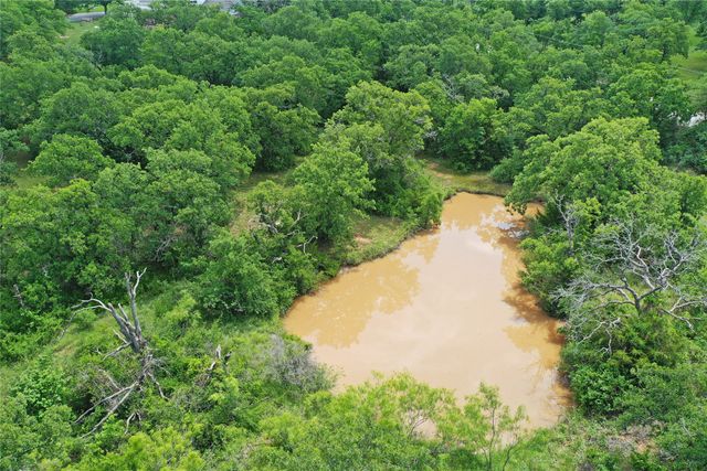 290 Burwick Road, Jacksboro, TX 76458