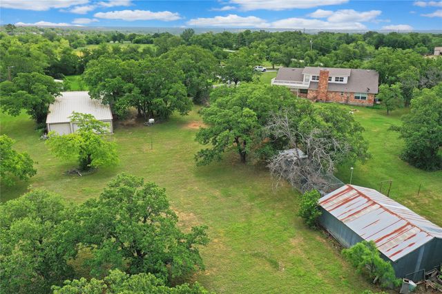 290 Burwick Road, Jacksboro, TX 76458