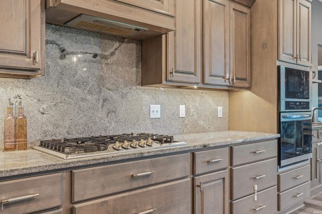 18111 Lima Road, Huntertown, IN 46748