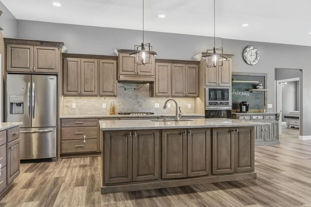 18111 Lima Road, Huntertown, IN 46748
