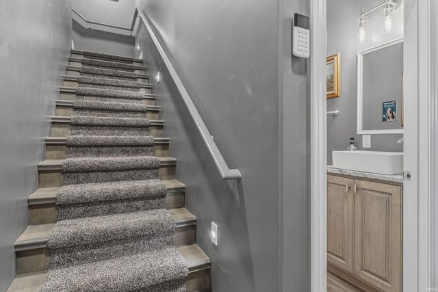 18111 Lima Road, Huntertown, IN 46748