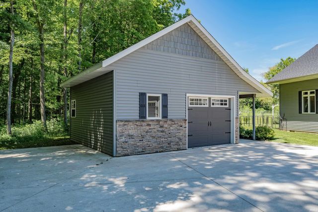 18111 Lima Road, Huntertown, IN 46748
