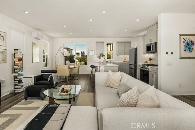 201 Lynx, Irvine, CA 92618