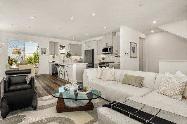 201 Lynx, Irvine, CA 92618