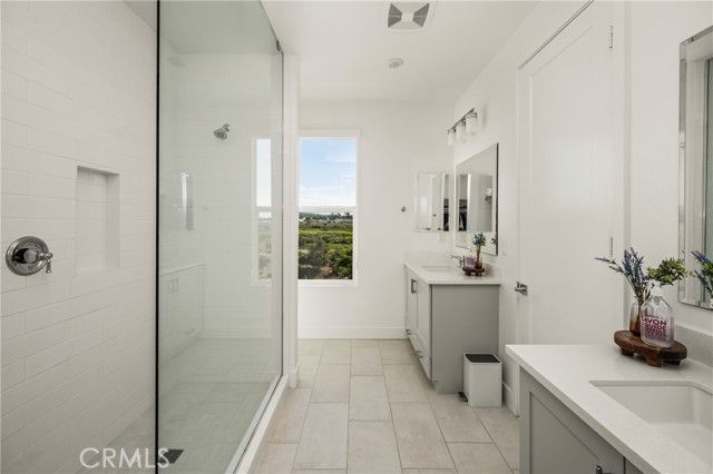 201 Lynx, Irvine, CA 92618