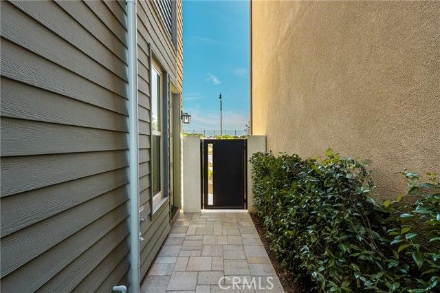 201 Lynx, Irvine, CA 92618