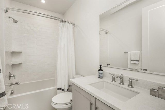 201 Lynx, Irvine, CA 92618