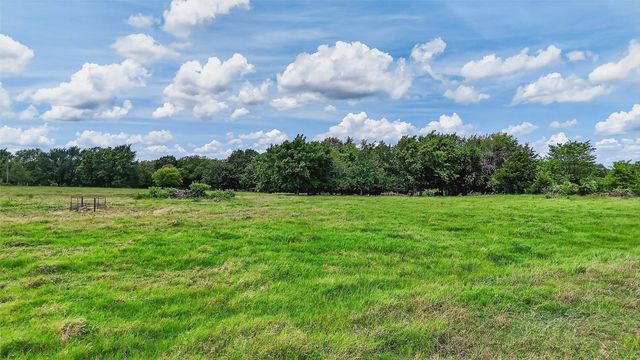 2869 Ranch Road, Whitesboro, TX 76273