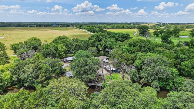 2869 Ranch Road, Whitesboro, TX 76273